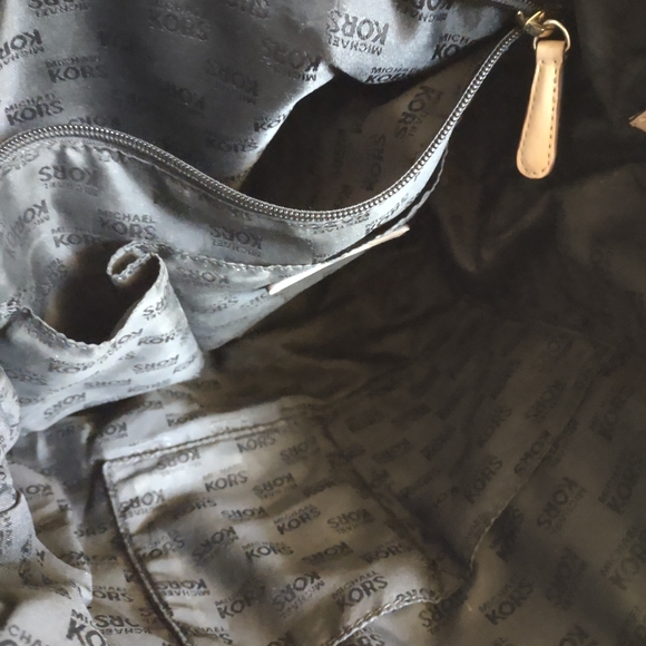 Michael Kors Snake Embossed Shoulder Bag - Picture 4 of 15